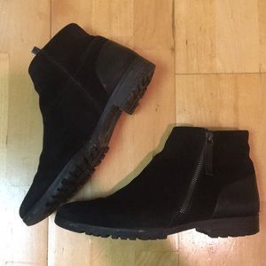 Paul Green Suede Leather Bootie (sz. 8.5)